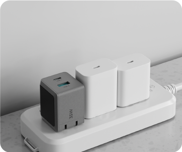 Akiitu GaN Fast 35W Charger Pro Series