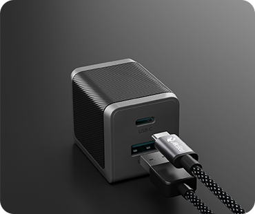 Akiitu GaN Fast 35W Charger Pro Series