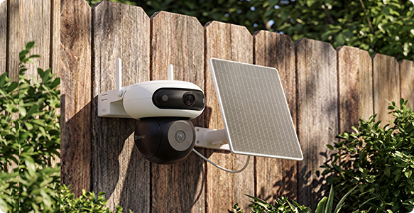 CB90 Dual camera installed on a wooden fence